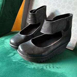 bernie mev. Black Women's Mules with Velcro Strap
